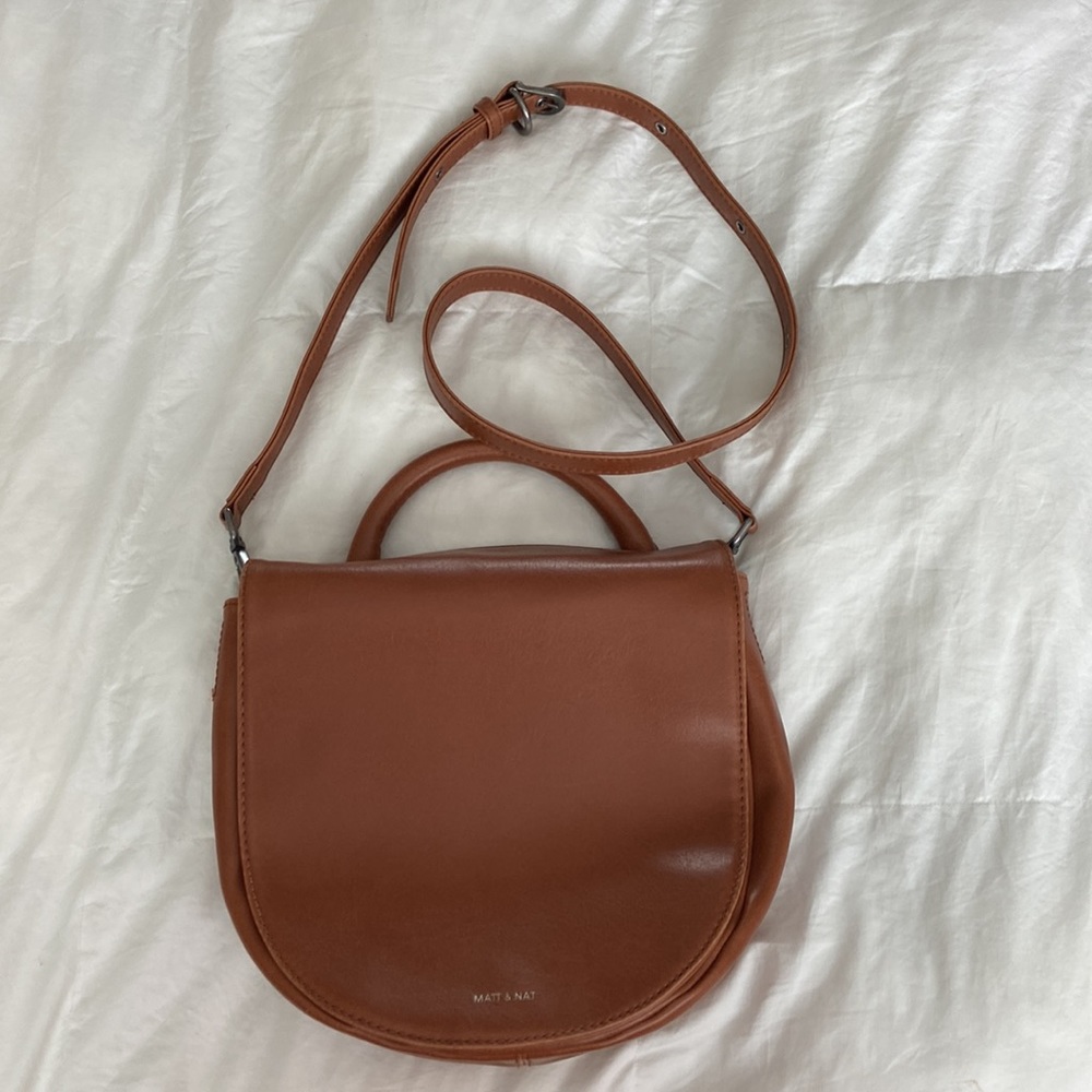 Matt & Nat Parabole Vegan Leather Crossbody Bag - Picture 3 of 8